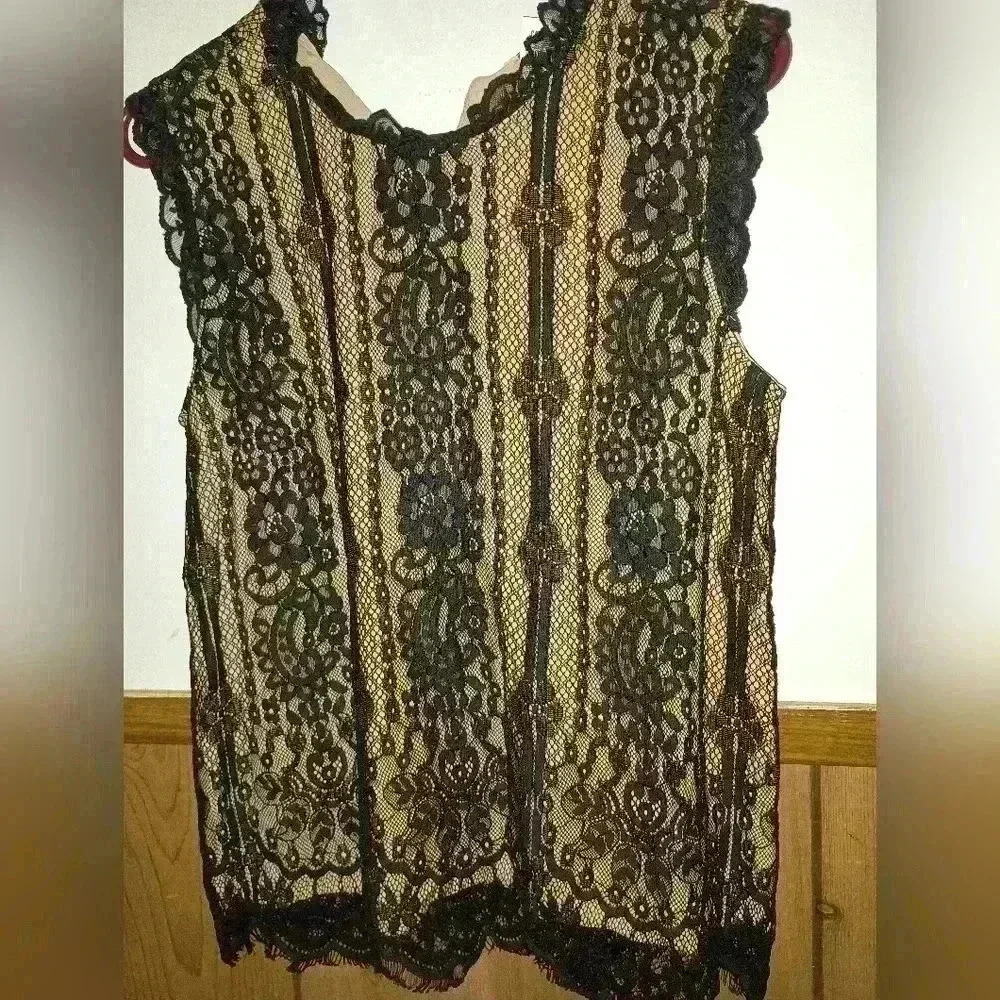 2/$30 NWT Magnolia lane lacy top‎ Whimsigoth,Goth, Regencycore, Fairycore (#161)